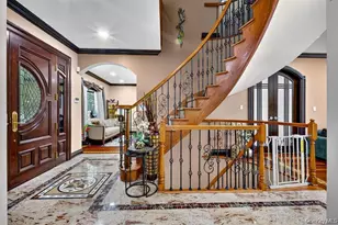 242-14 83rd Ave, Bellerose, NY 11426 - Photo 4
