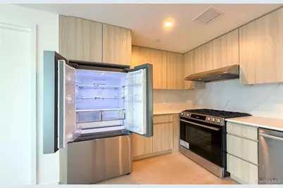 4630 21st Street, Long Island City, NY 11101 - Photo 6