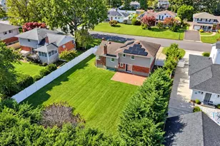 49 Simmons Dr, East Islip, NY 11730 - Photo 28