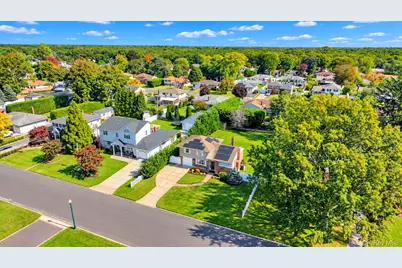 49 Simmons Drive, East Islip, NY 11730 - Photo 24