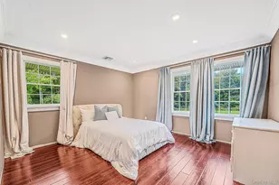 57 Hearthstone Dr, Dix Hills, NY 11746 - Photo 40