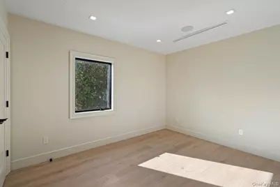 145-67 7th Avenue, Whitestone, NY 11357 - Photo 18