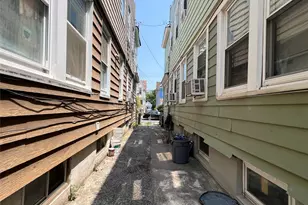 103-32 118th St, Richmond Hill, NY 11419 - Photo 2