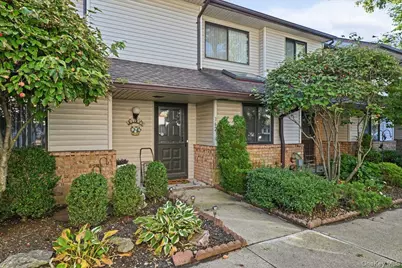 162 Laurel Lane, Wantagh, NY 11793 - Photo 2
