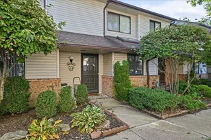 162 Laurel Ln, Wantagh, NY 11793 - Photo 2