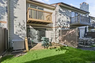 162 Laurel Lane, Wantagh, NY 11793 - Photo 30