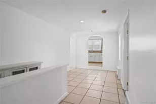 20 Buchanan Ave, Wheatley Heights, NY 11798 - Photo 10