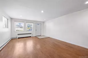 20 Buchanan Ave, Wheatley Heights, NY 11798 - Photo 6