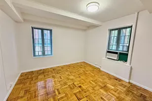 1562 Unionport Rd, Bronx, NY 10462 - Photo 4