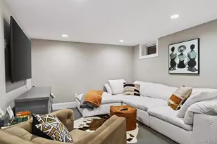 25 Old Northport Rd, Huntington, NY 11743 - Photo 24