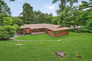 9 Tamarack Ln, Pomona, NY 10970 - Photo 32