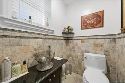 60-39 69th Lane, Maspeth, NY 11378 - Photo 14