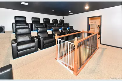 42 Willow Tree Road, Monsey, NY 10952 - Photo 24
