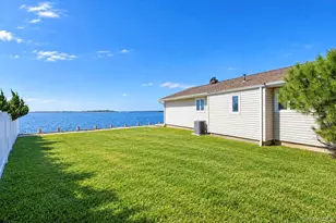 41 Shore Dr W, Copiague, NY 11726 - Photo 12