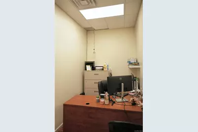 131-07 40th Road #E07, Flushing, NY 11354 - Photo 6