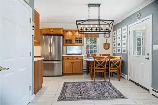 422 Myrtle Ave, West Islip, NY 11795 - Photo 6