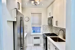 34 Cathedral Ave, Hempstead, NY 11550 - Photo 10
