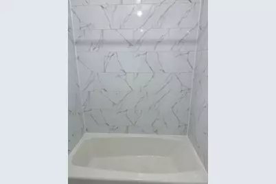 33 Sunnyside Court, Brooklyn, NY 11207 - Photo 16