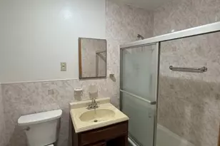 33 Sunnyside Ct, Brooklyn, NY 11207 - Photo 8