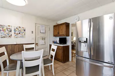 118 Magnolia, Westbury, NY 11590 - Photo 20