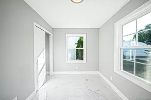 110 Bayberry Ln, Levittown, NY 11756 - Photo 14