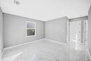 110 Bayberry Ln, Levittown, NY 11756 - Photo 12