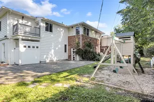 78 Poplar St, Garden City, NY 11530 - Photo 32