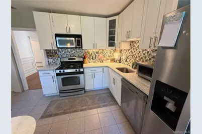 329 Grandview Boulevard, Yonkers, NY 10710 - Photo 12