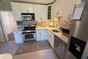 329 Grandview Blvd, Yonkers, NY 10710 - Photo 12