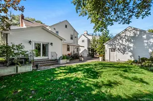 39 Euston Rd, Garden City, NY 11530 - Photo 20