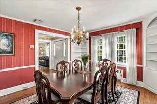 39 Euston Rd, Garden City, NY 11530 - Photo 6