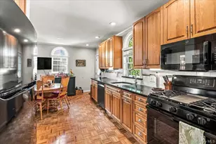 39 Euston Rd, Garden City, NY 11530 - Photo 4
