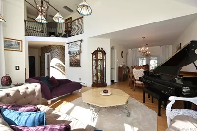 112 Summerfield Drive, Holtsville, NY 11742 - Photo 14