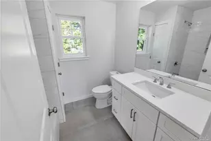 45 Leicester Ave, Ronkonkoma, NY 11779 - Photo 38