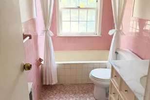 83-53 264th St, Glen Oaks, NY 11004 - Photo 14