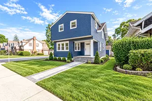 566 Stowe Ave, Baldwin, NY 11510 - Photo 2