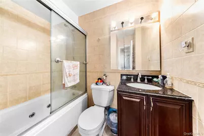 2322 30th Road #5A, Astoria, NY 11102 - Photo 8
