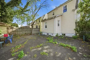188-01 Mangin Ave, Saint Albans, NY 11412 - Photo 2