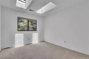 18 Villas Cir, Melville, NY 11747 - Photo 14