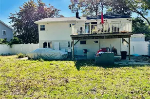 39 W Willow St, Brentwood, NY 11717 - Photo 12