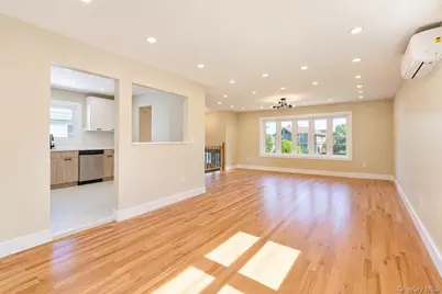 33 Area Place, New York, NY 10314 - Photo 6
