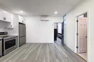 92-09 88th Ave, Woodhaven, NY 11421 - Photo 22