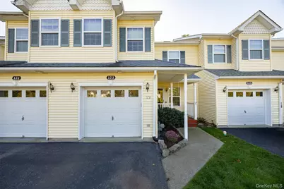 173 Pinebrook Drive, Hyde Park, NY 12538 - Photo 2