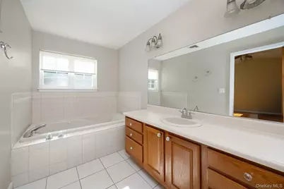 173 Pinebrook Drive, Hyde Park, NY 12538 - Photo 16