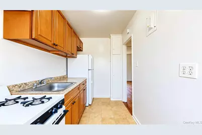 78-43 147th Street #3V, Kew Gardens, NY 11367 - Photo 12