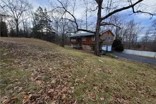 7 Cromwell Rd, Monroe, NY 10950 - Photo 2