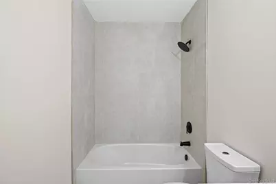 23 Hillcrest Drive, Smithtown, NY 11787 - Photo 22