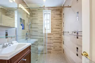 112-50 78th Ave, Forest Hills, NY 11375 - Photo 20