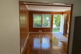748 Doane Ave, Bellport, NY 11713 - Photo 4