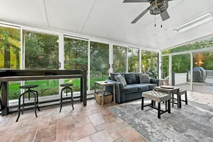 26 Astro Pl, Dix Hills, NY 11746 - Photo 16